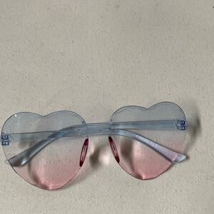 Heart-Shaped Gradient Sunglasses
